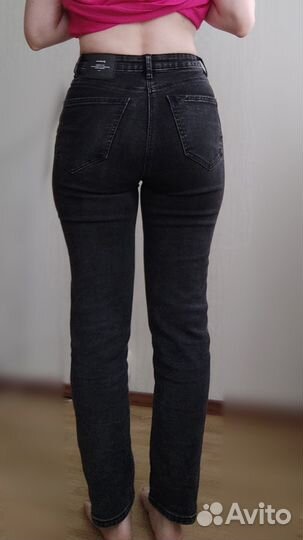 Джинсы черные mom прямые теплые