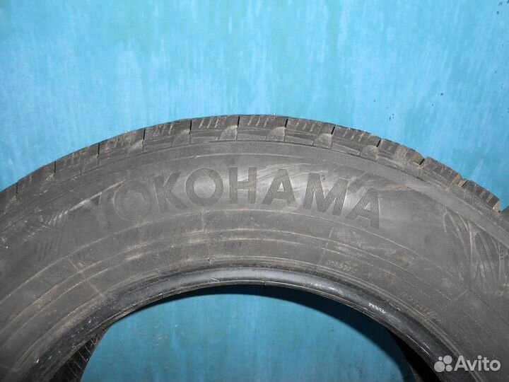 Yokohama IceGuard Stud IG65 215/65 R16 102T