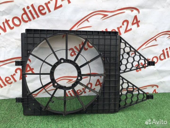 Диффузор радиатора Volkswagen Polo 612 cfnb