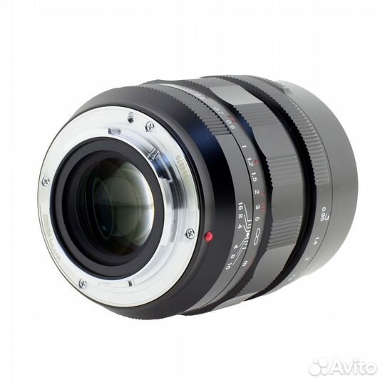 Voigtlaender Nokton 42.5mm f/0.95 MFT