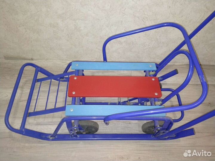 Детские санки на колесах