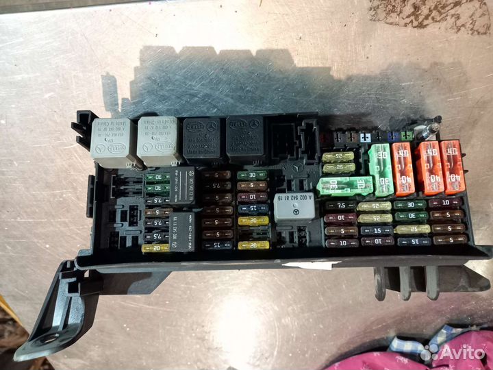 Блок предохранителей Mercedes W164