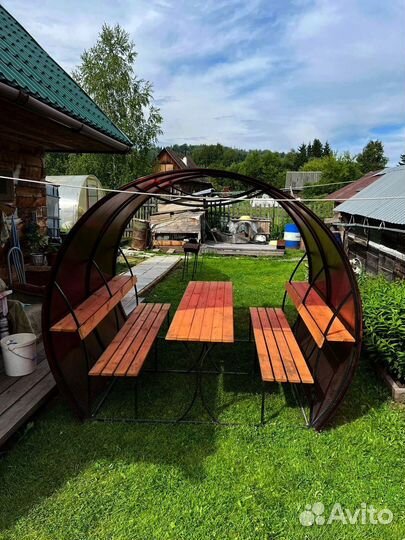 Беседка из поликарбоната для дачи