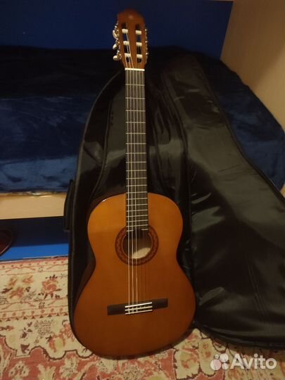 Классическая гитара yamaha c40
