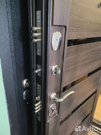 Дверь входная металлическая