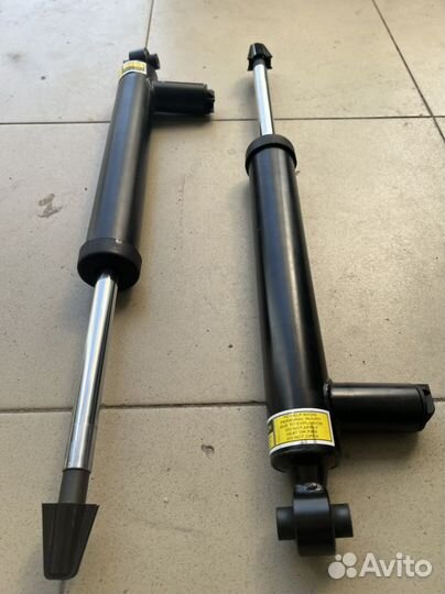 Амортизатор Mercedes Cls-Class W218 задний