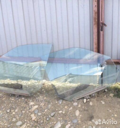 Стекла боковые на приору и 2110