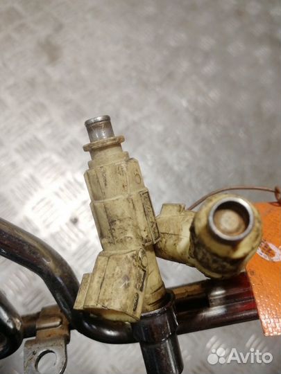 Форсунка двигателя Mazda Mpv LW лв