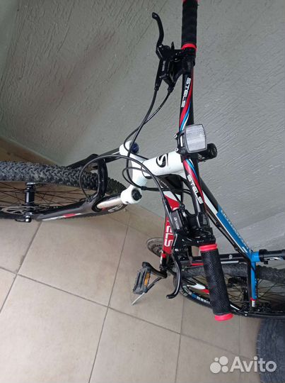 Продам Stels Navigator 930 D