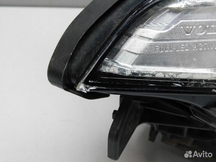 Фара правая Volvo XC90