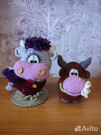 Игрушка вязанная бычок и корова