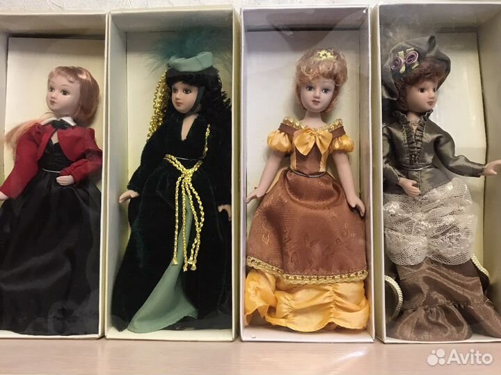 Кукла фарфоровая коллекционная