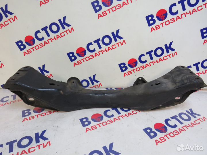 Балка поперечная Перед toyota mark II GX90, JZX90