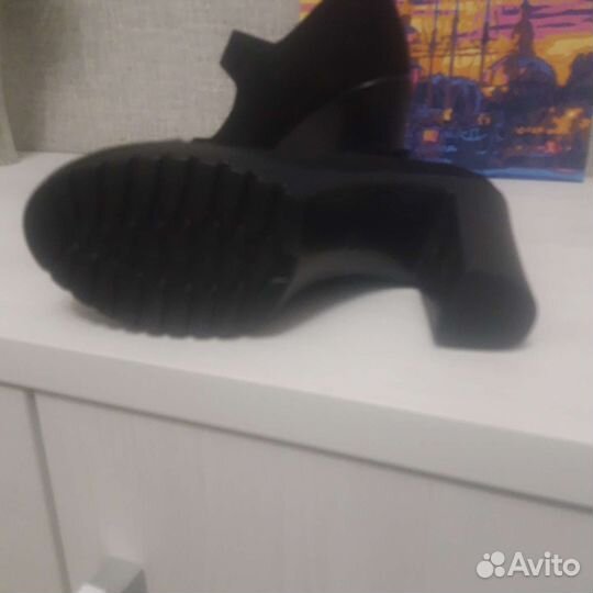 Туфли женские 37 размер,новые