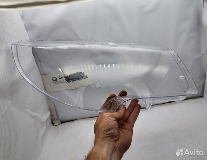 Стекла для фар Skoda Superb 09-12