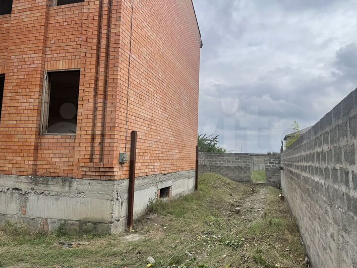 Дом 200 м² на участке 12 сот.