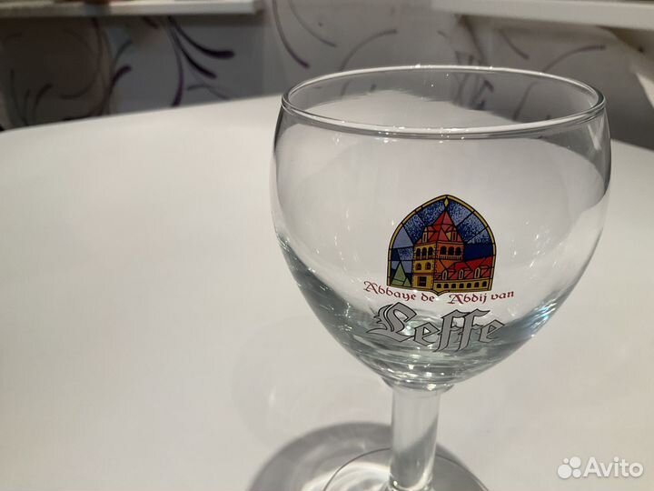 Пивная кружка, бокал на ножке