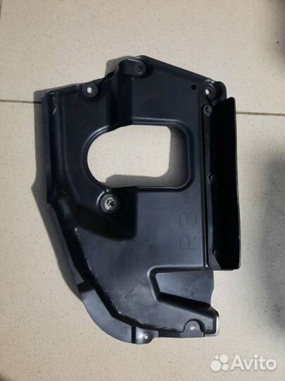 Пыльник бампера передний правый Lexus Lx3 570 2016