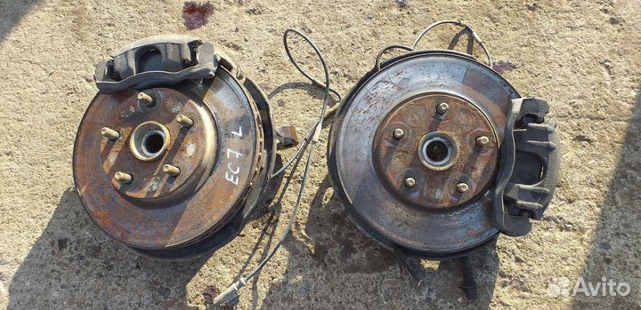 Кулак поворотный Geely emgrand ec7 1.5 мт