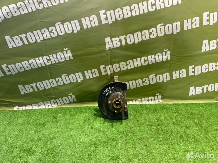 Кулак поворотный передний правый Mitsubishi Lancer