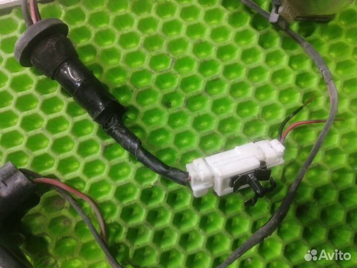 Фонарь подсветки номера Nissan X-Trail T30