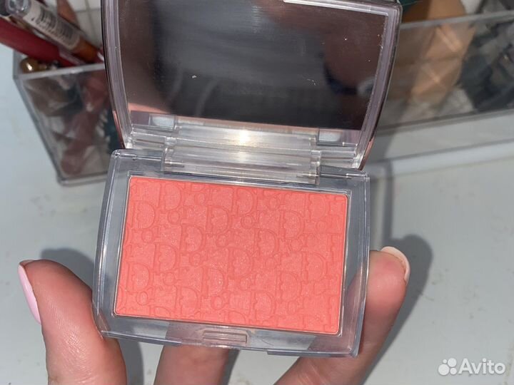 Румяна dior backstage