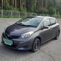 Toyota Vitz 1.0 CVT, 2012, 145 000 км, с пробегом, цена 850 000 руб.