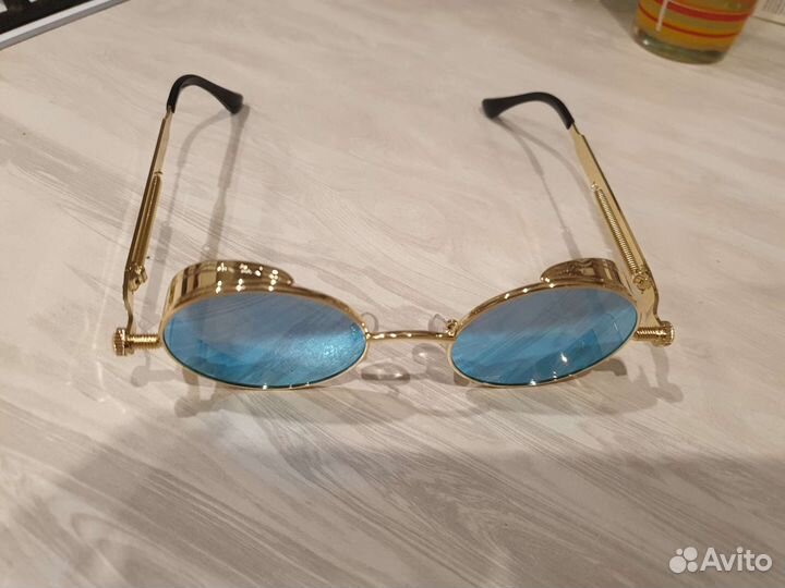 Солнцезащитные очки