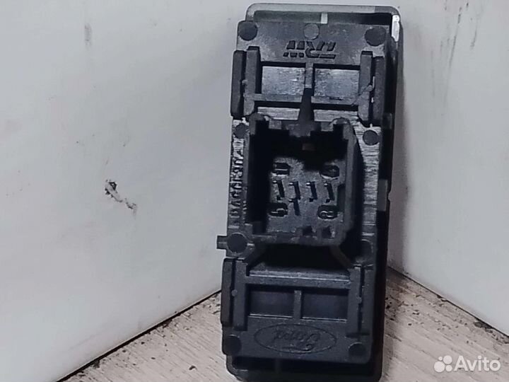 Кнопка обогрева заднего стекла ford Fiesta mk5