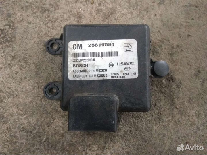 Блок управления парктроником Cadillac SRX