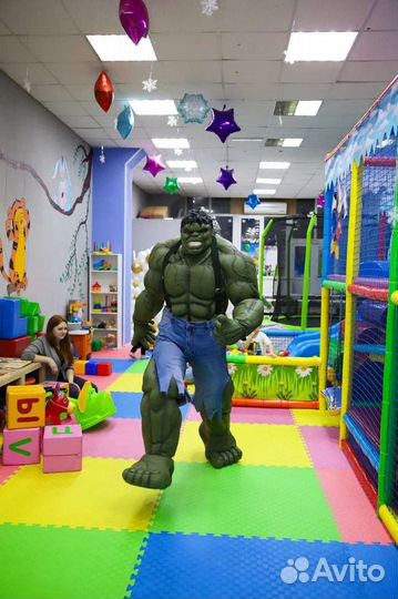 Аниматоры, трансформер, халк, пенное шоу