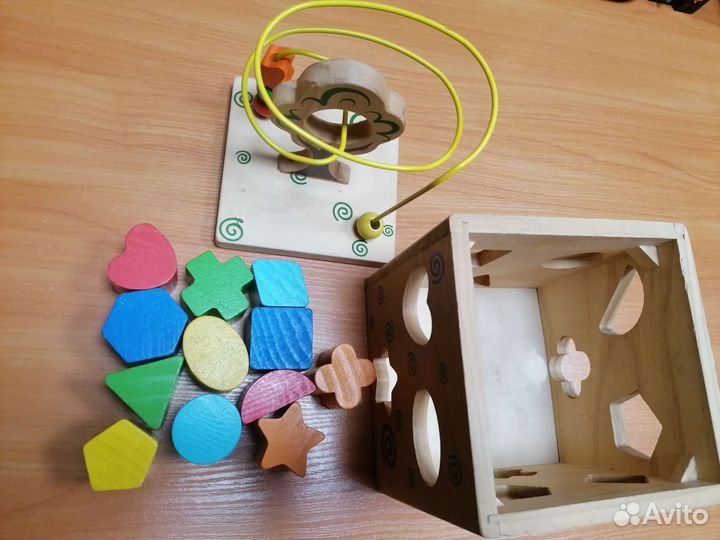 Развивающая игрушка Кубик