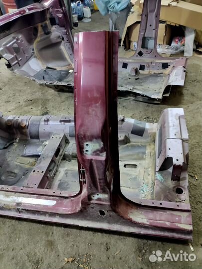 Стойка кузова левая Ford Focus 2 2005-2011