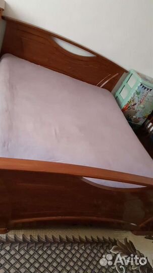 Спальный гарнитур