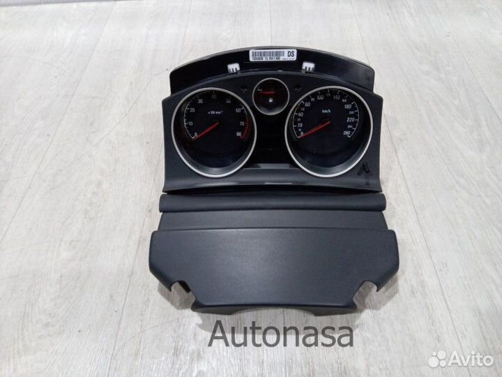 Панель приборов Opel Astra H 2004-2015