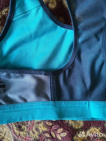 Топ спортивный nike