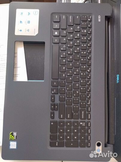 Ноутбук Dell передняя панель с клавиатурой