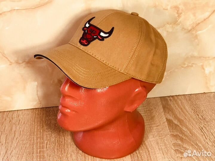 Кепка Бейсболка Chicago Bulls коричневая. Новая