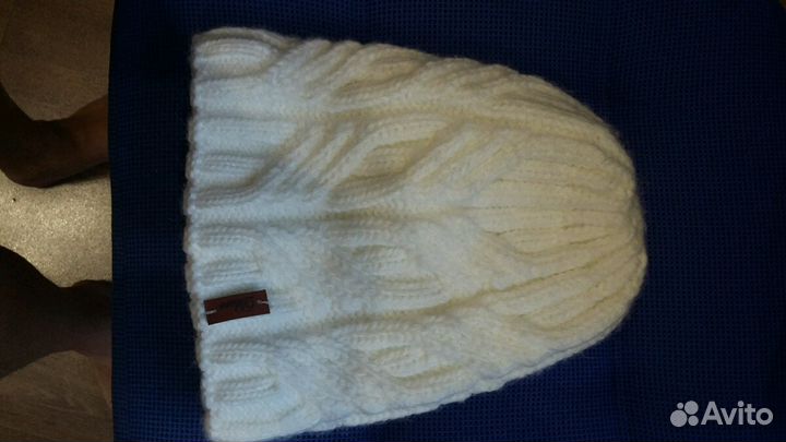 Нежная теплая шапка,на 56-59