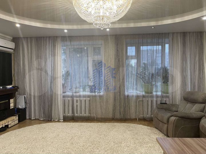 4-к. квартира, 136 м², 3/5 эт.