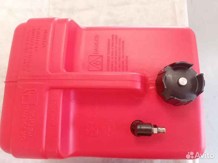 Топливный бак для лодочного мотора