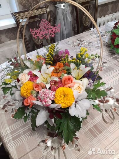 Живые цветы букеты
