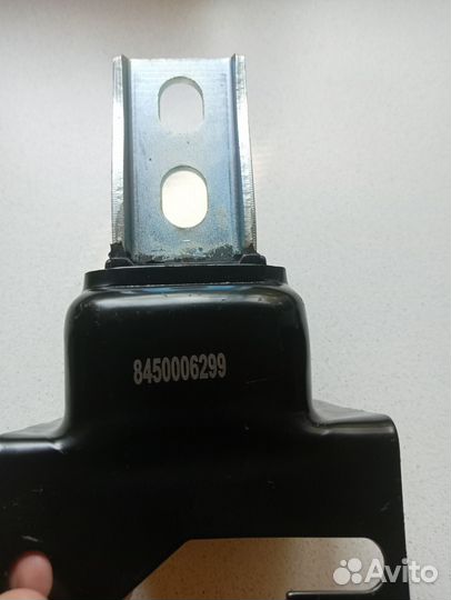 Левая опора двигателя vesta