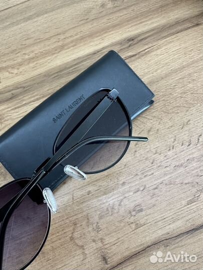 Солнцезащитные очки ysl saint laurent