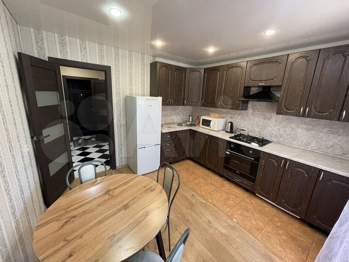 1-к. квартира, 42 м², 3/10 эт.