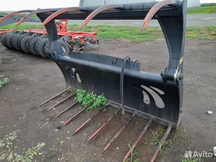 Захват на JCB