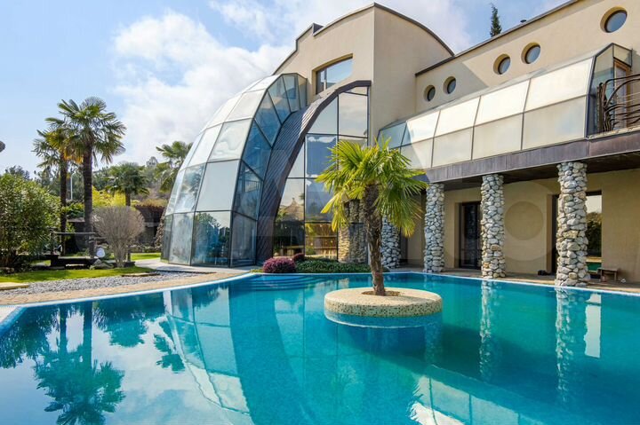 Дом 420 м² на участке 16 сот.