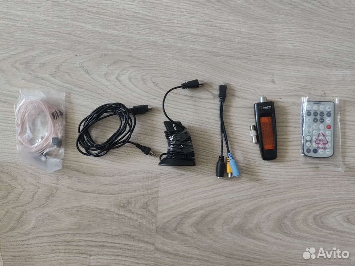 Тв тюнер/карта видеозахват Compro VideoMate U2600F