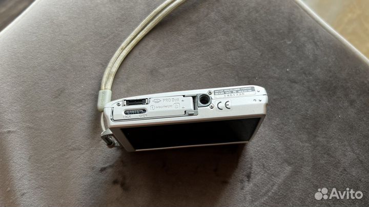 Продаю фотоаппарат Sony Cyber-shot DSC-T200