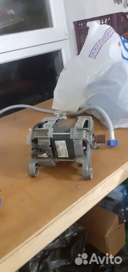 Двигататель стиральной машины